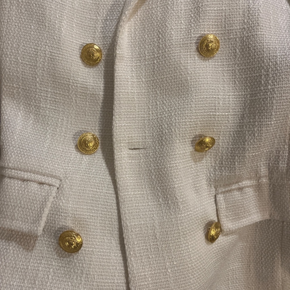 Blazer - Picture 3 of 3